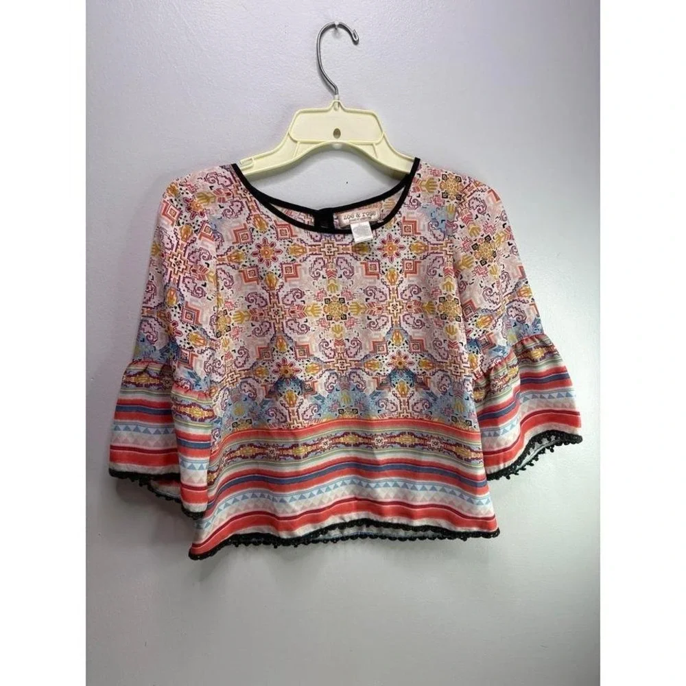 Zoe & Rose Band Of Gypsies colorful Blouse size medium juniors